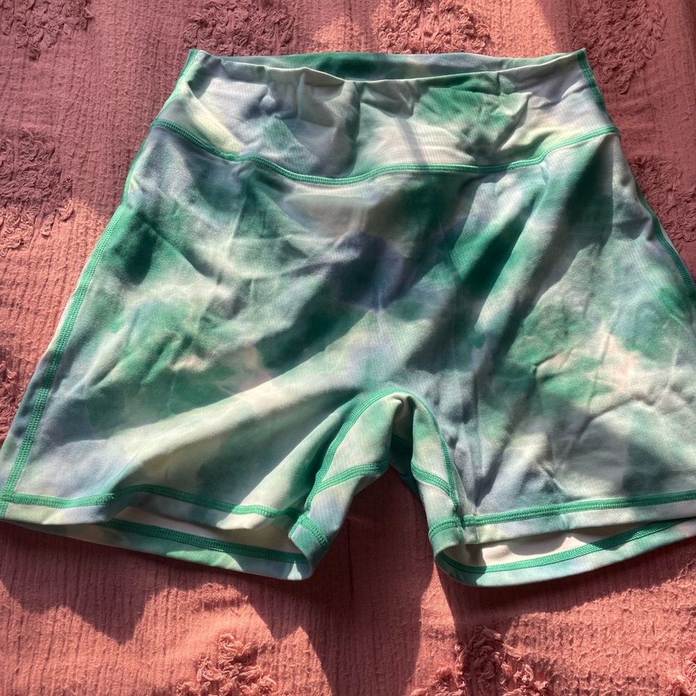 Buffbunny Tie Dye Short